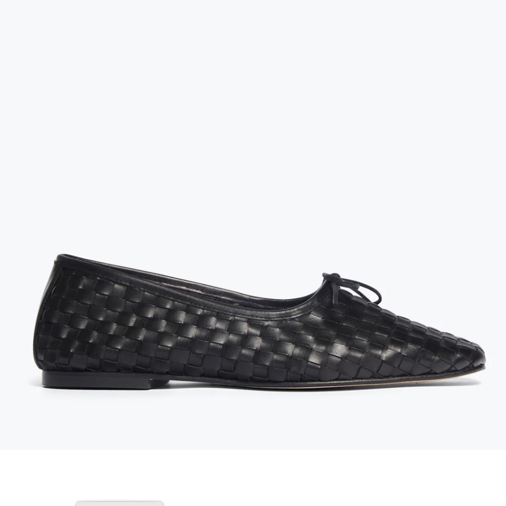 Freda Salvador Jada Square Toe Ballet Flat in Black, size 7